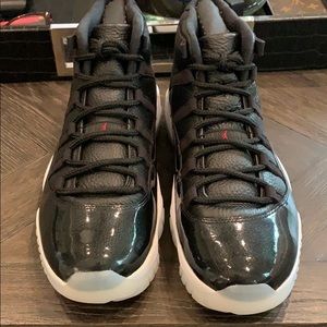 Air Jordan 11 Retro Black Gym Red White Size 10